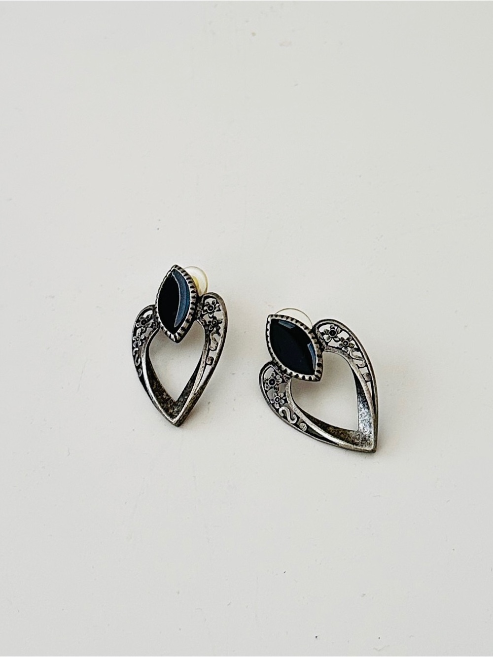 Vintage Val Black Marquise Heart Pierced Earrings